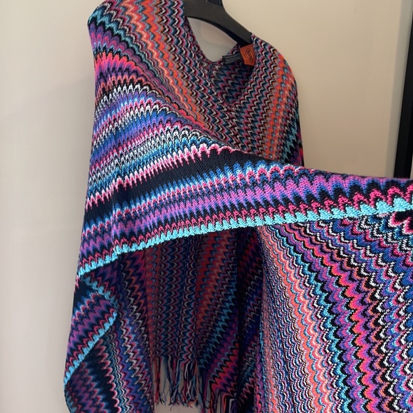 Missoni Poncho. - Picture 3 of 4